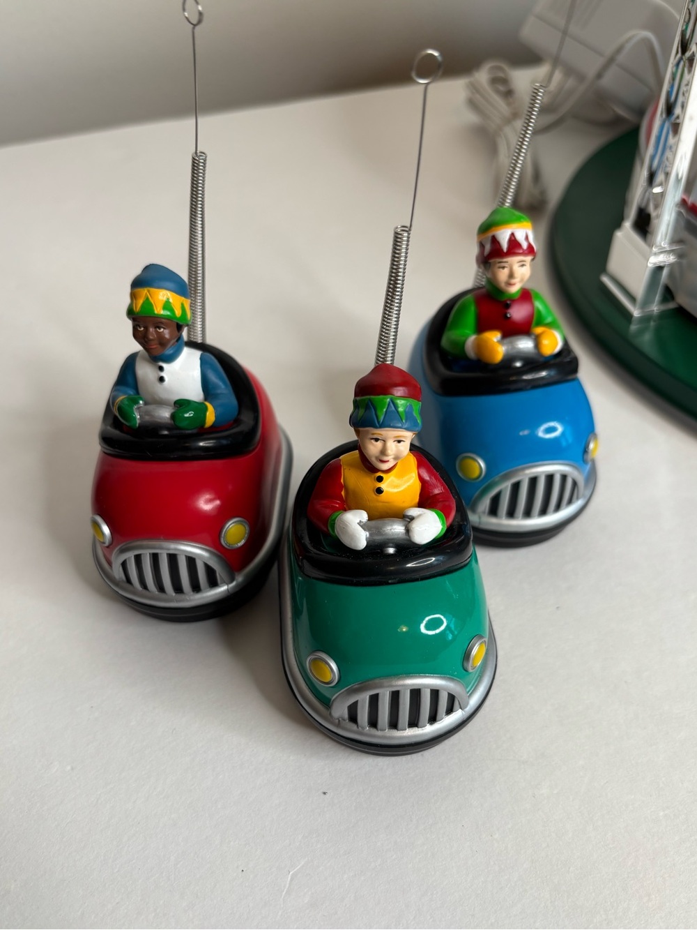 DEPARTMENT 56 BUMPER FUN RIDE - Picture 5 of 9